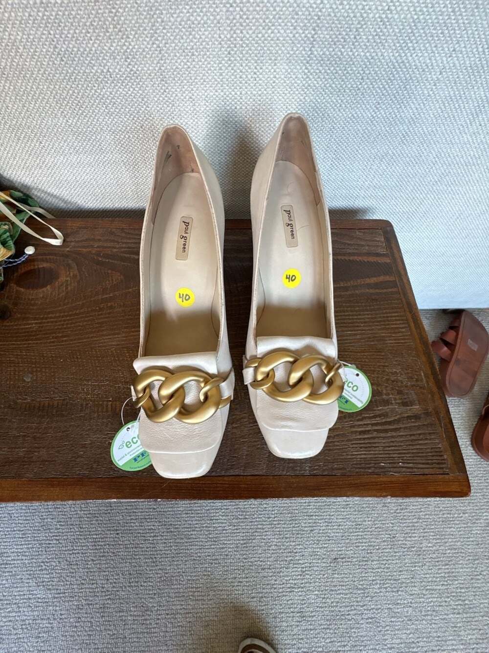 Paul Green Ozzie Leather Pump Loafers with Gold Chain in Biscuit
